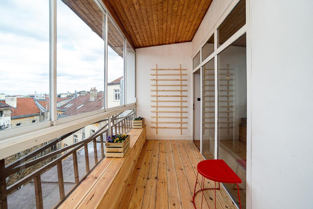 Big 4-Bedroom Flat, Terrace With Great Vitkov View Prag Dış mekan fotoğraf