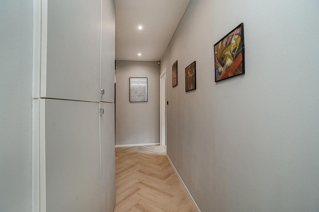 Big 4-Bedroom Flat, Terrace With Great Vitkov View Prag Dış mekan fotoğraf